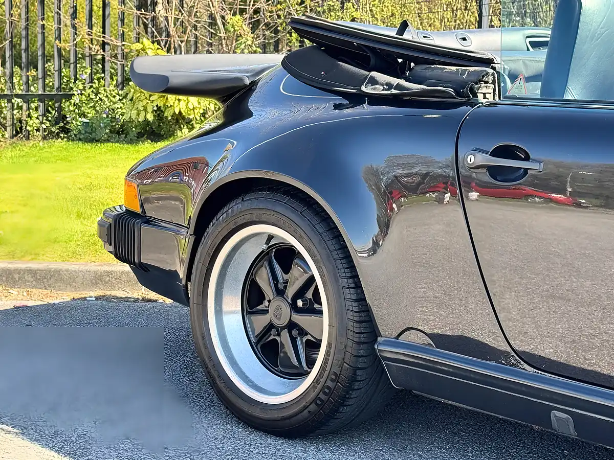 Used 1989 Porsche 911 Classic Carrera Sport Baltic Blue - Interior and Exterior details 6