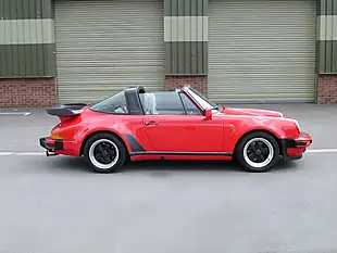 Used 1989 Porsche 911 Classic Red - Interior and Exterior details 2
