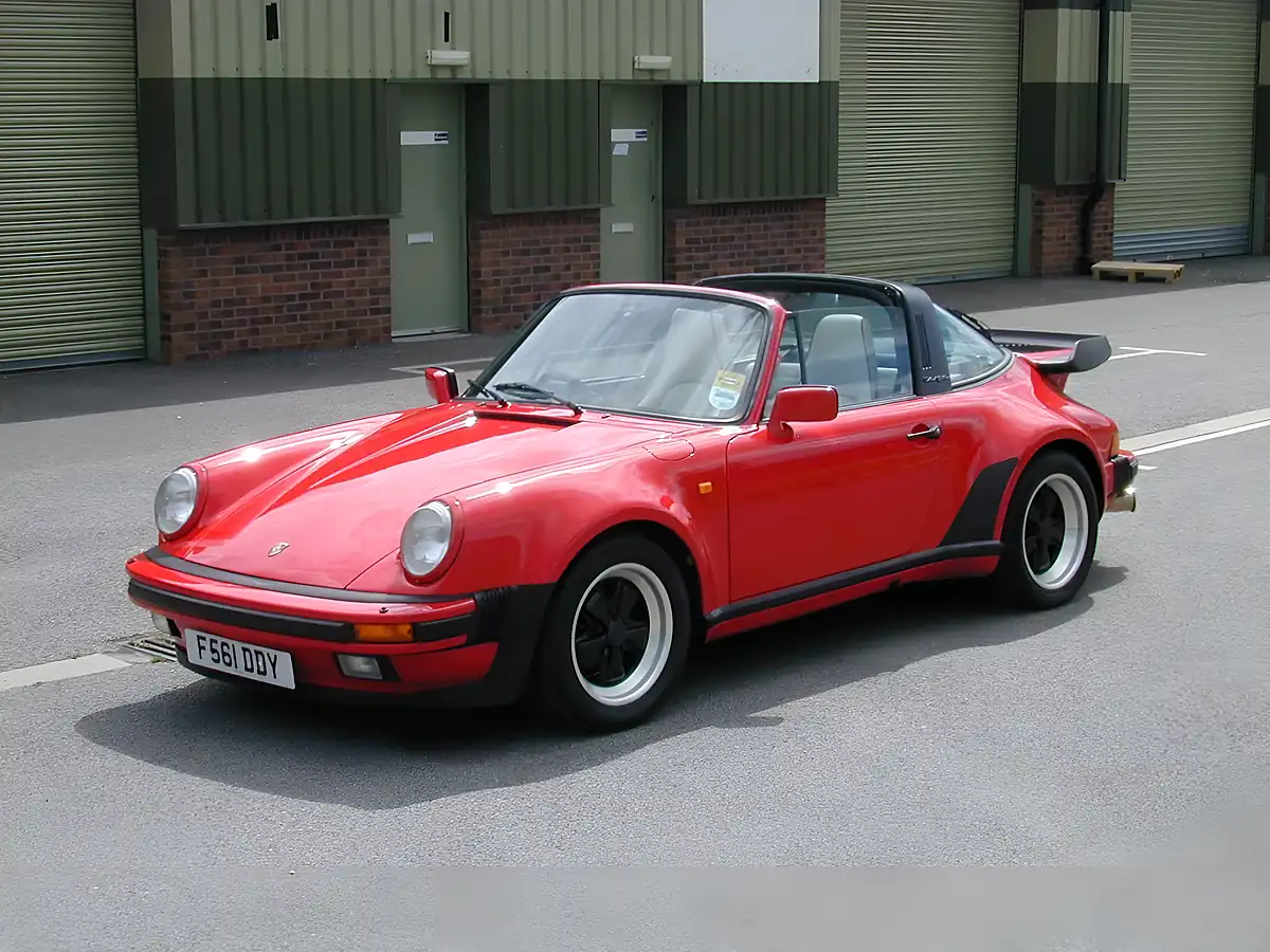 Used 1989 Porsche 911 Classic Red - Interior and Exterior details 4