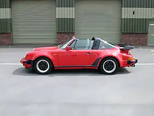 Used 1989 Porsche 911 Classic Red - Interior and Exterior details 5