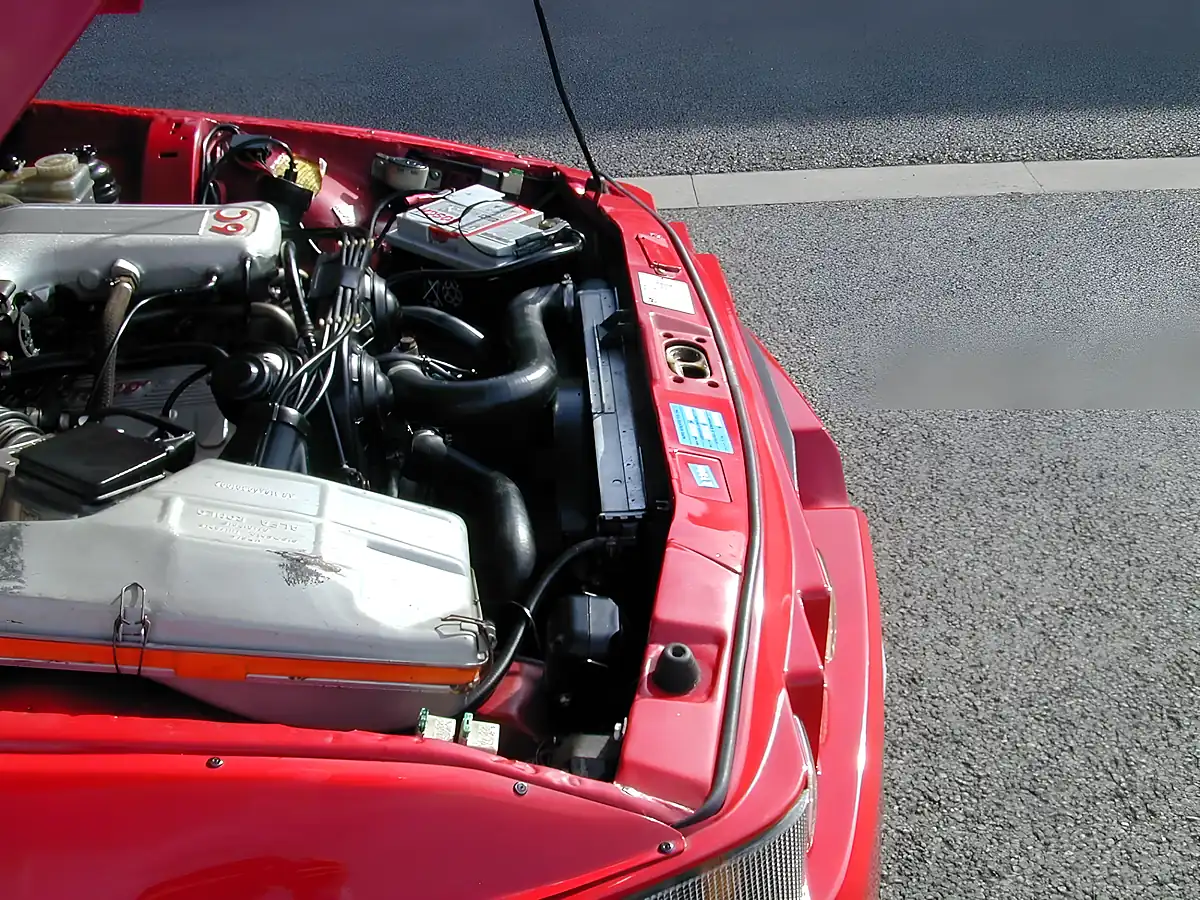Used 1990 Alfa Romeo Sz Red - Interior and Exterior details 20