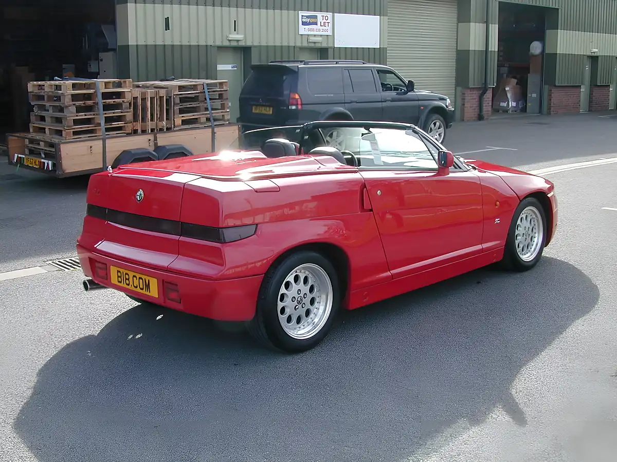 Used 1990 Alfa Romeo Sz Red - Interior and Exterior details 3