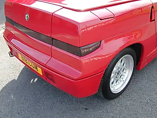 Used 1990 Alfa Romeo Sz Red - Interior and Exterior details 8
