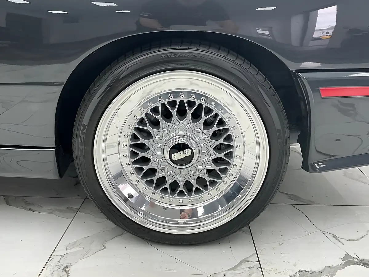 Used 1990 BMW M3 E30 Black - Interior and Exterior details 18
