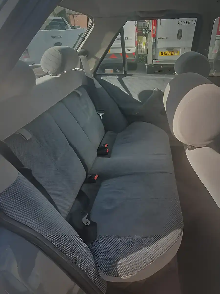Used 1990 Ford Orion Ghia Grey - Interior and Exterior details 10