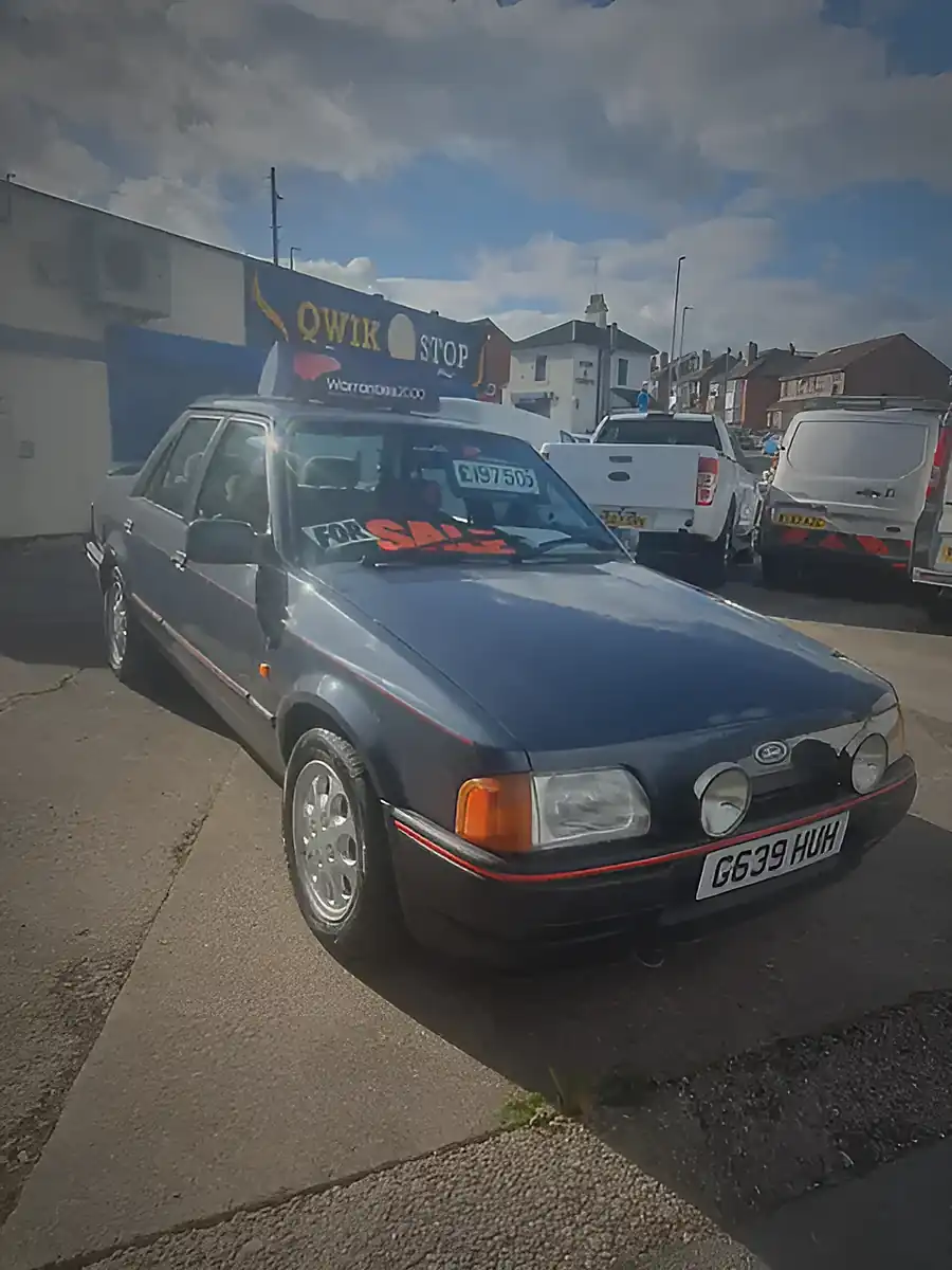 Used 1990 Ford Orion Ghia Grey - Interior and Exterior details 19
