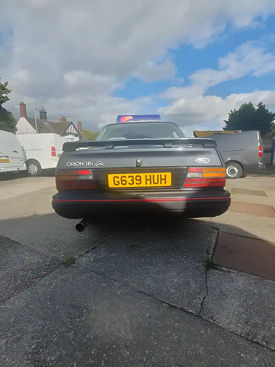 Used 1990 Ford Orion Ghia Grey - Interior and Exterior details 9