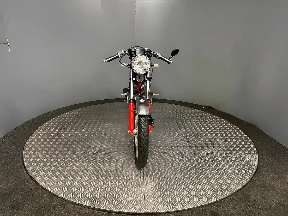 Used 1990 Honda Dream 50 Cafe Racer Silver - Interior and Exterior details 12