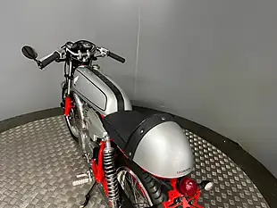 Used 1990 Honda Dream 50 Cafe Racer Silver - Interior and Exterior details 5