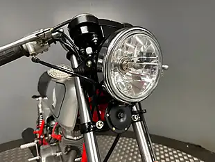 Used 1990 Honda Dream 50 Cafe Racer Silver - Interior and Exterior details 8