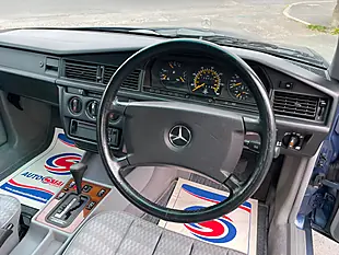 Used 1990 Mercedes-Benz 190 Blue - Interior and Exterior details 10