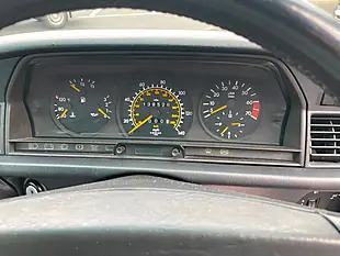 Used 1990 Mercedes-Benz 190 Blue - Interior and Exterior details 12