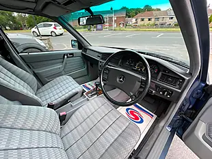 Used 1990 Mercedes-Benz 190 Blue - Interior and Exterior details 16