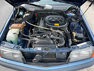 Used 1990 Mercedes-Benz 190 Blue - Interior and Exterior details 9