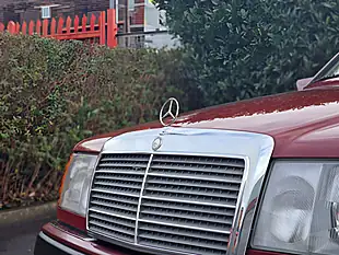 Used 1990 Mercedes-Benz E-Class Saloon Barolo Red - Interior and Exterior details 7