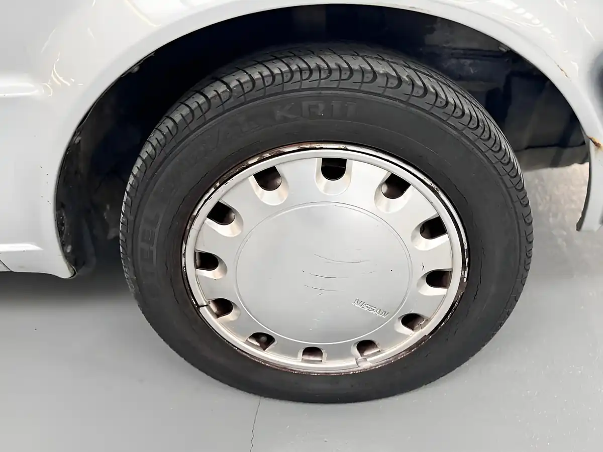 Used 1990 Nissan Micra Ls Silver - Interior and Exterior details 19