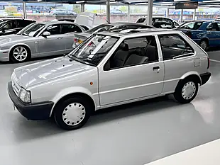 Used 1990 Nissan Micra Ls Silver - Interior and Exterior details 6