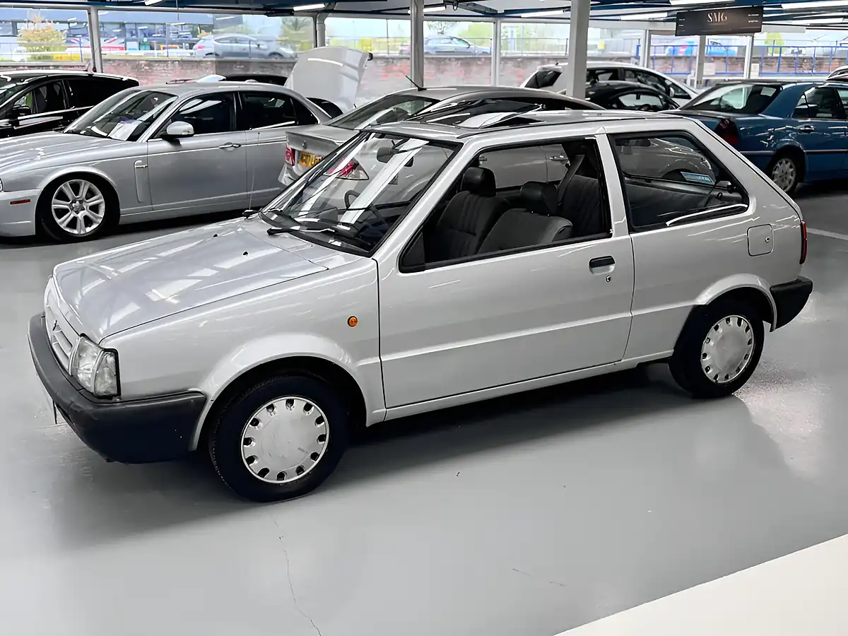 Used 1990 Nissan Micra Ls Silver - Interior and Exterior details 6