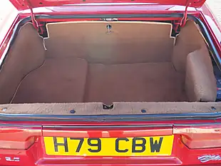 Used 1991 Alfa Romeo Spider S4 Alfa Red - Interior and Exterior details 12