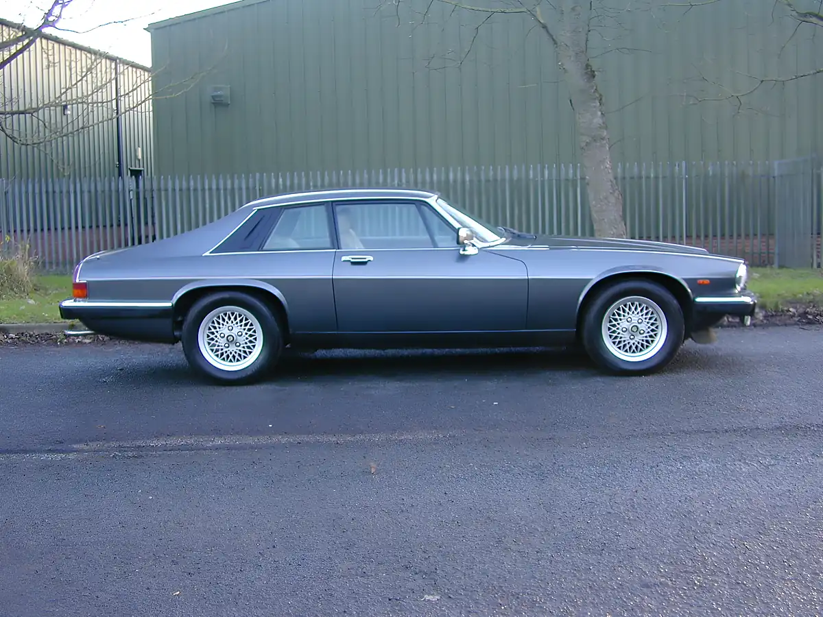 Used 1991 Jaguar Xjs Coupe Westminster Grey Metallic - Interior and Exterior details 2