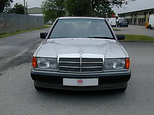 Used 1991 Mercedes-Benz 190 High Specification Silver - Interior and Exterior details 4