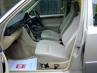 Used 1991 Mercedes-Benz W124 Estate Silver - Interior and Exterior details 15