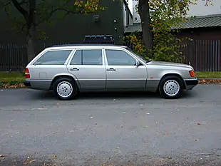 Used 1991 Mercedes-Benz W124 Estate Silver - Interior and Exterior details 2