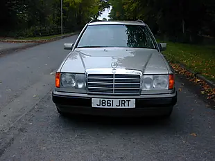 Used 1991 Mercedes-Benz W124 Estate Silver - Interior and Exterior details 4