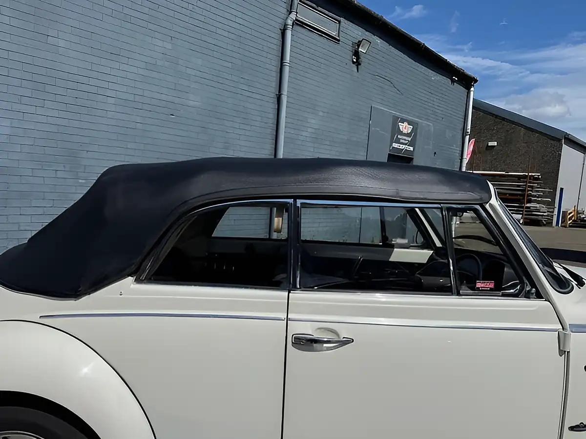 Used 1991 Volkswagen Beetle Karmann White - Interior and Exterior details 9