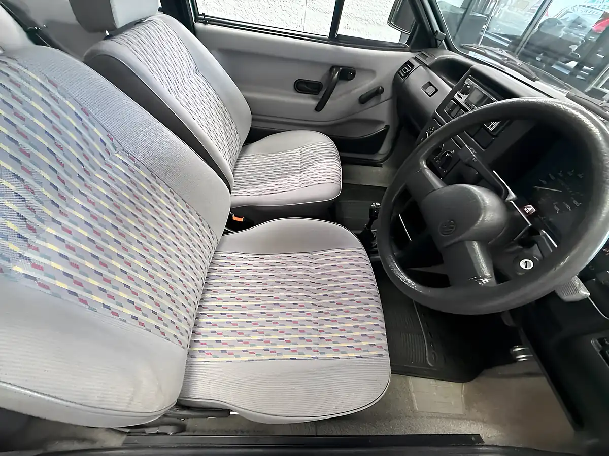 Used 1991 Volkswagen Polo Cl Silver - Interior and Exterior details 10