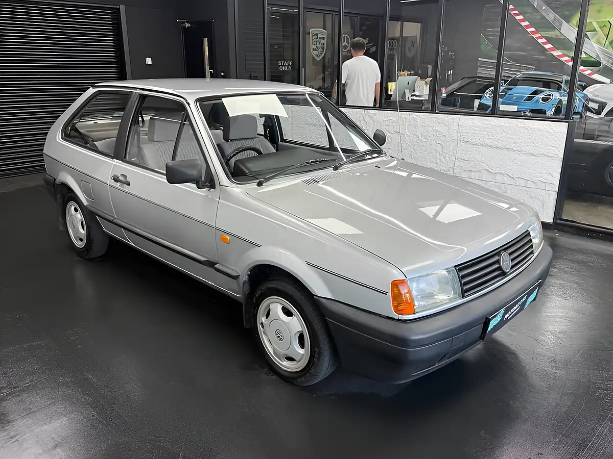 Used 1991 Volkswagen Polo Cl Silver - Interior and Exterior details 12