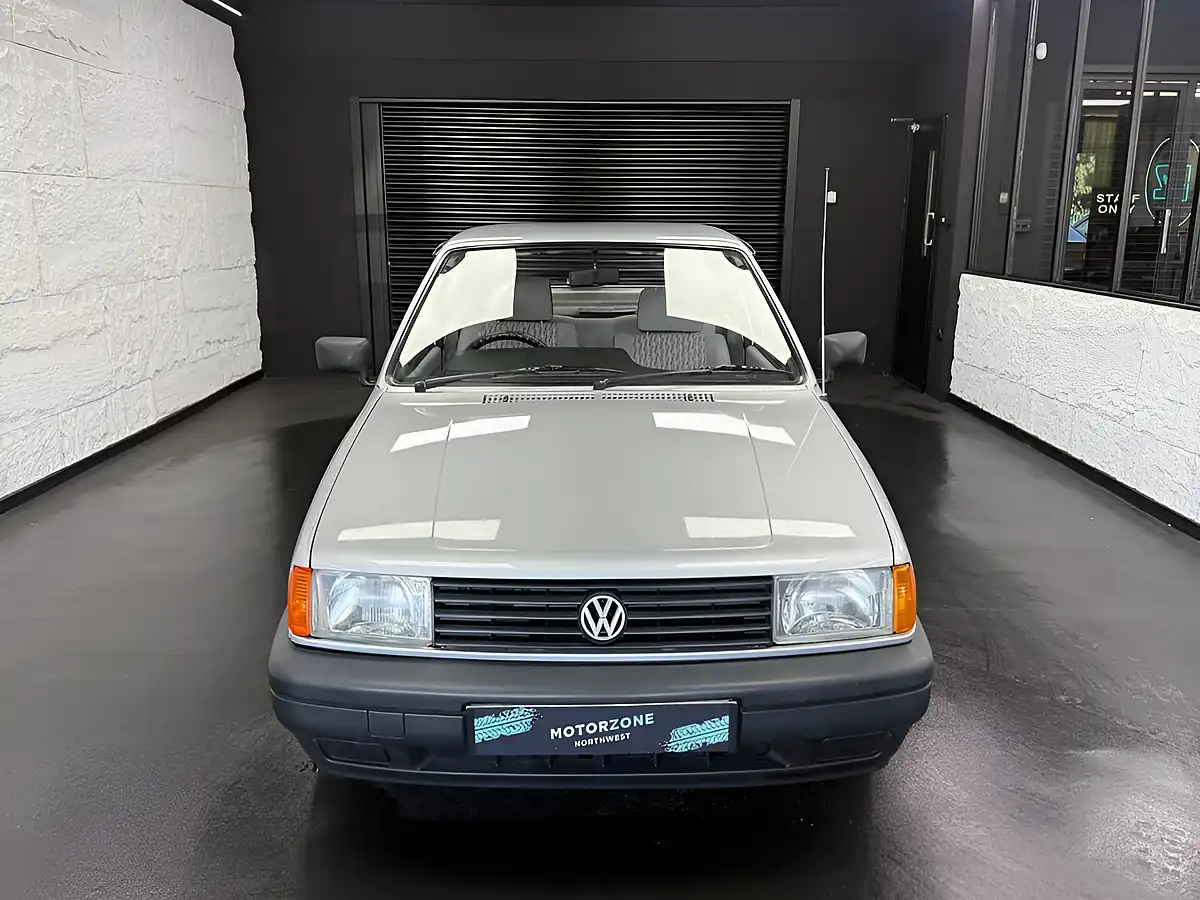 Used 1991 Volkswagen Polo Cl Silver - Interior and Exterior details 13