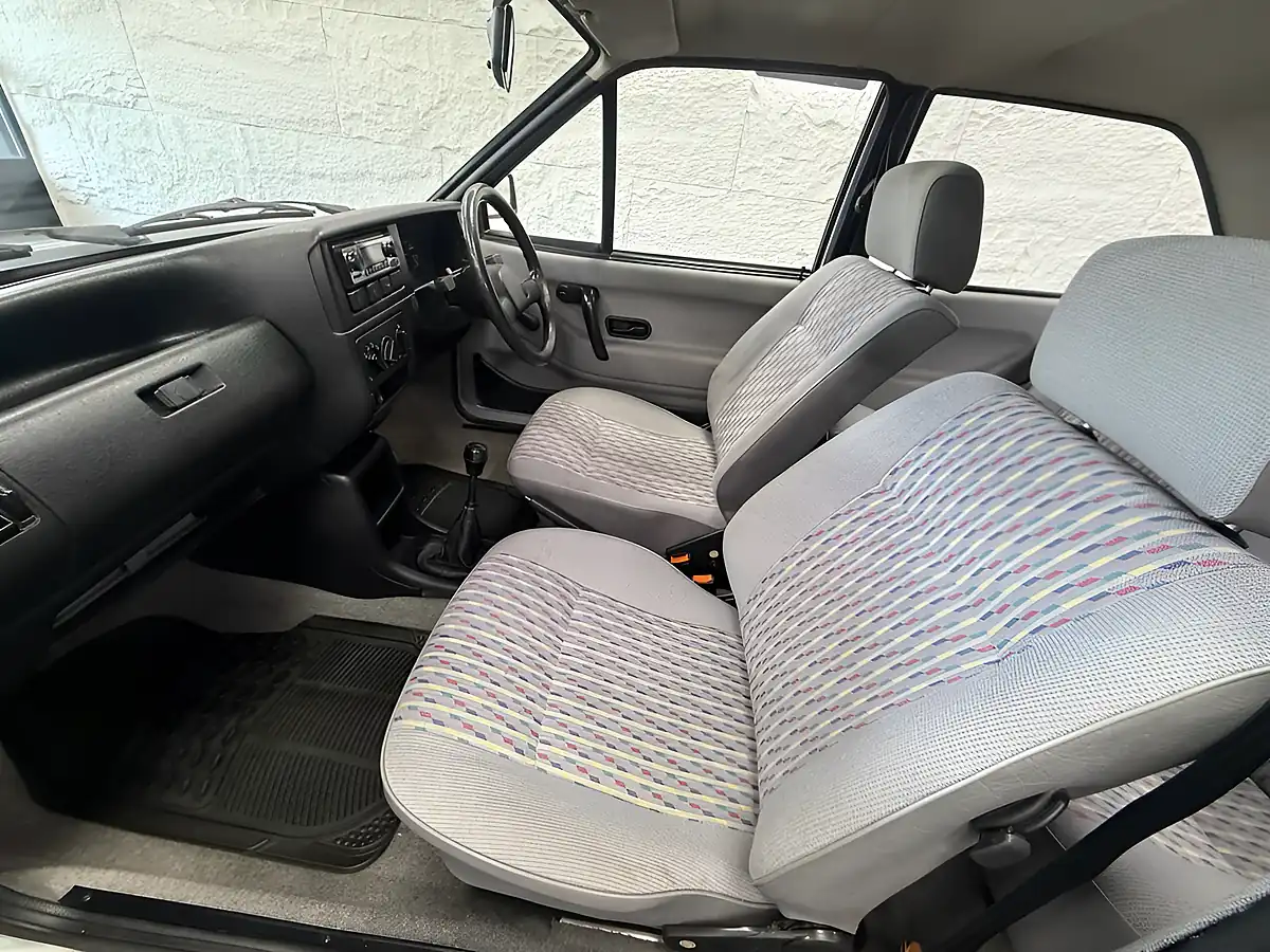 Used 1991 Volkswagen Polo Cl Silver - Interior and Exterior details 14