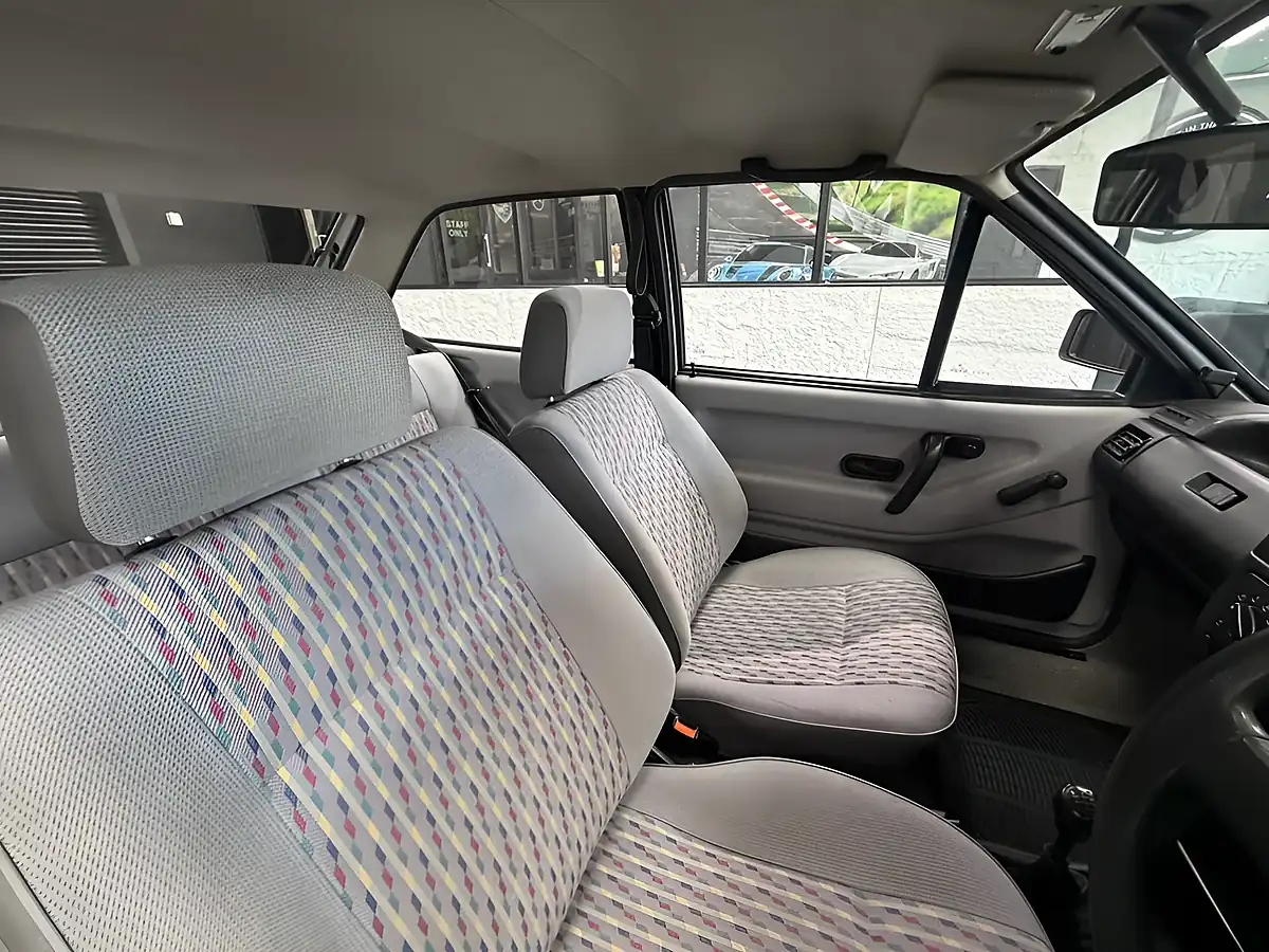 Used 1991 Volkswagen Polo Cl Silver - Interior and Exterior details 9
