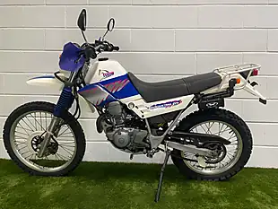 Used 1991 Yamaha Serow Mountain Trail Blue White - Interior and Exterior details 11