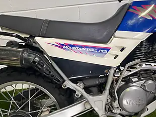 Used 1991 Yamaha Serow Mountain Trail Blue White - Interior and Exterior details 15