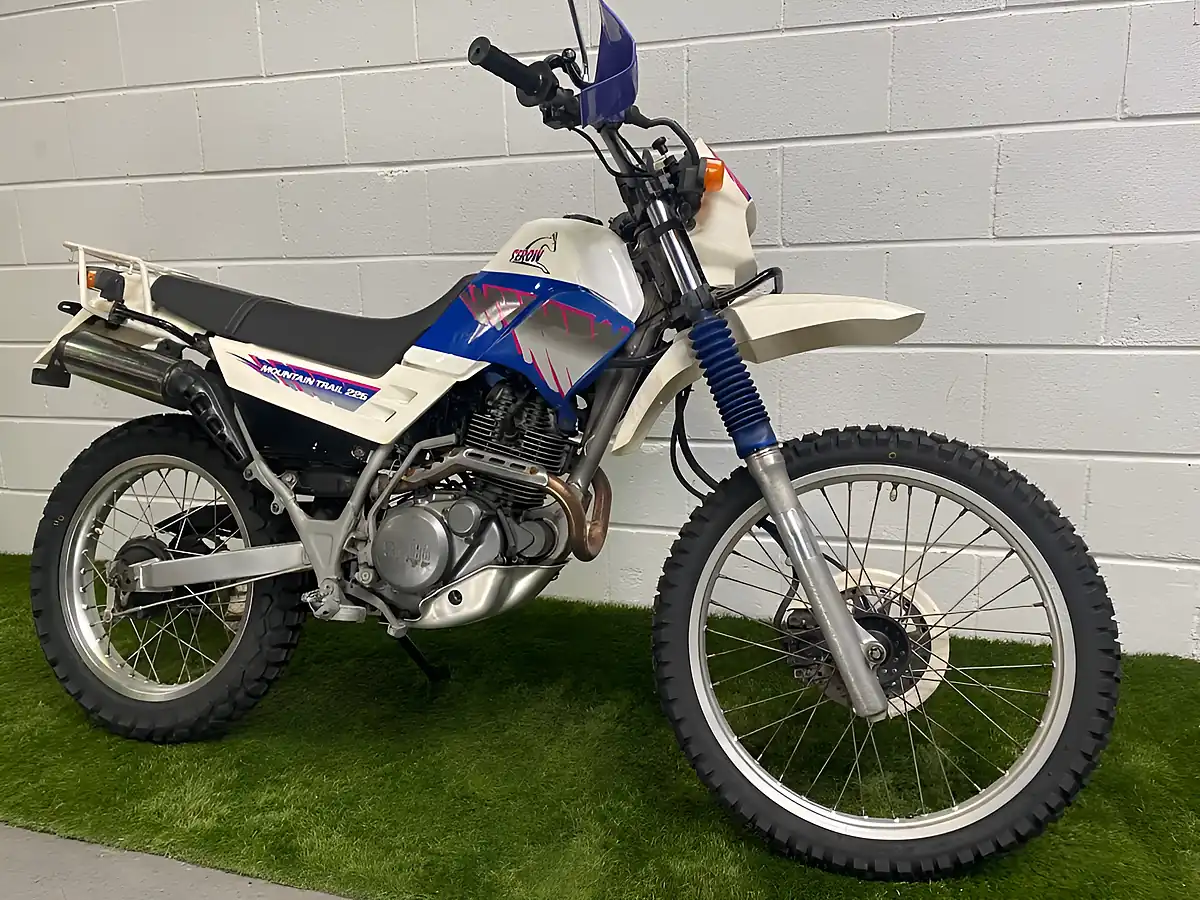 Used 1991 Yamaha Serow Mountain Trail Blue White - Interior and Exterior details 3