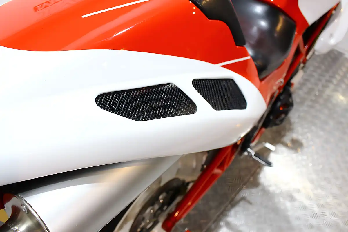 Used 1992 Bimota DB2 White - Interior and Exterior details 9