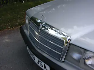 Used 1992 Mercedes-Benz 190 High Specification Silver - Interior and Exterior details 11