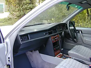 Used 1992 Mercedes-Benz 190 High Specification Silver - Interior and Exterior details 14