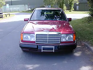 Used 1992 Mercedes-Benz 260 W124 Red - Interior and Exterior details 4