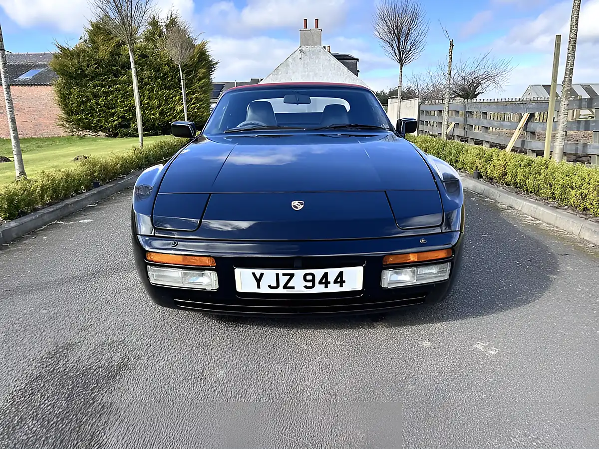 Used 1992 Porsche 944 S2 Black - Interior and Exterior details 11