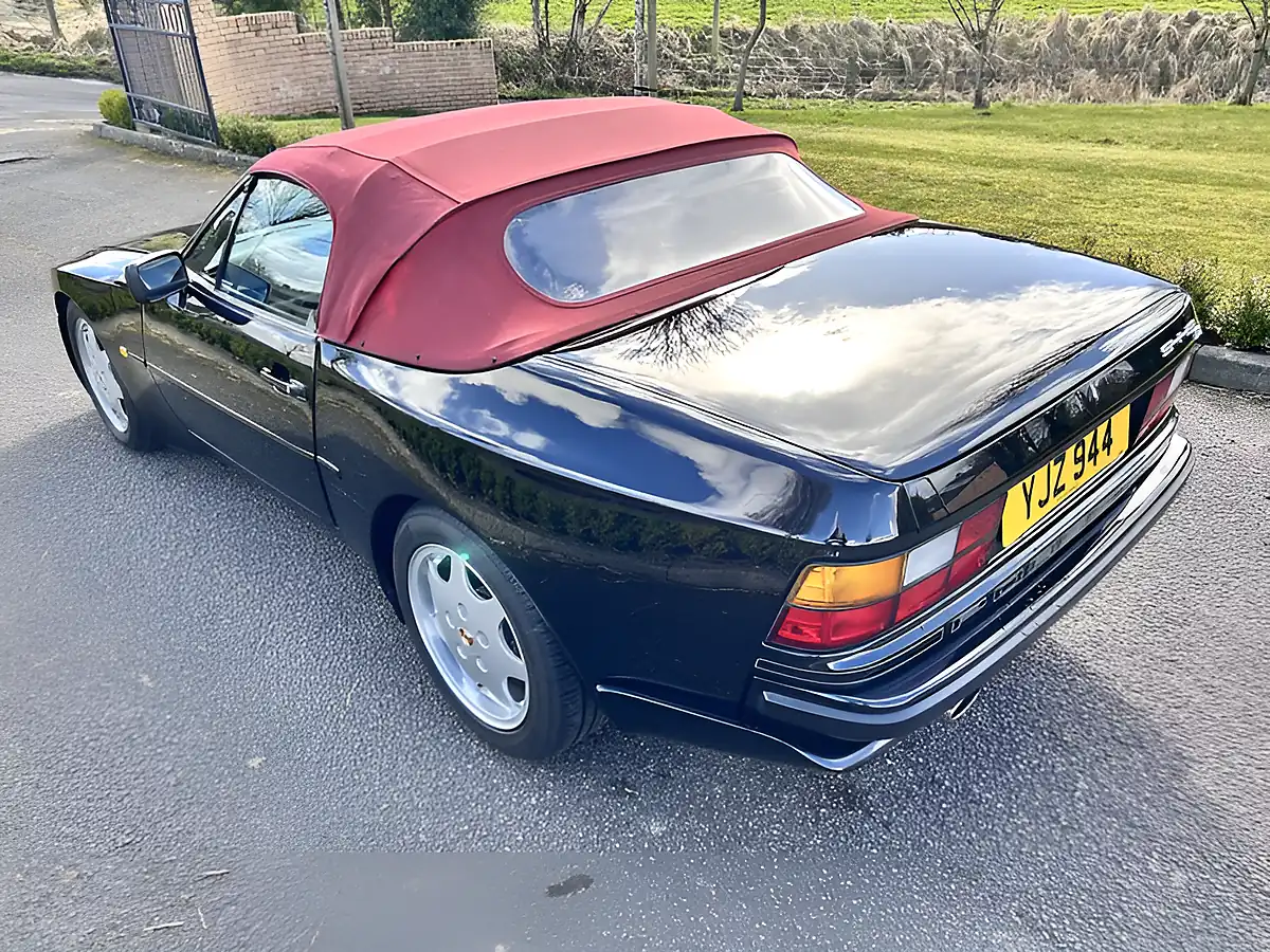 Used 1992 Porsche 944 S2 Black - Interior and Exterior details 18