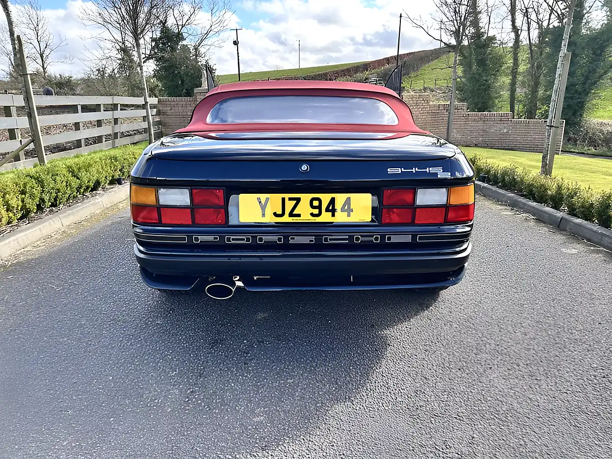 Used 1992 Porsche 944 S2 Black - Interior and Exterior details 19