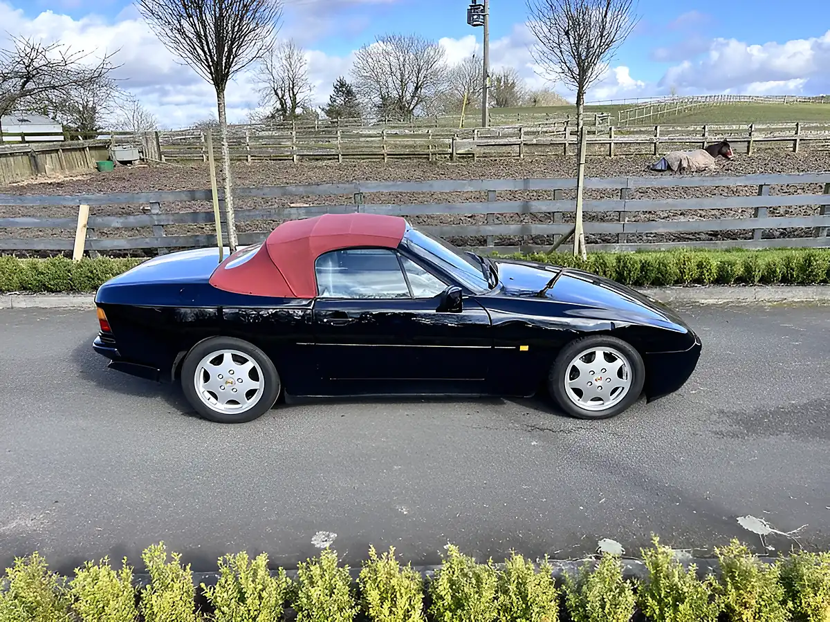 Used 1992 Porsche 944 S2 Black - Interior and Exterior details 4