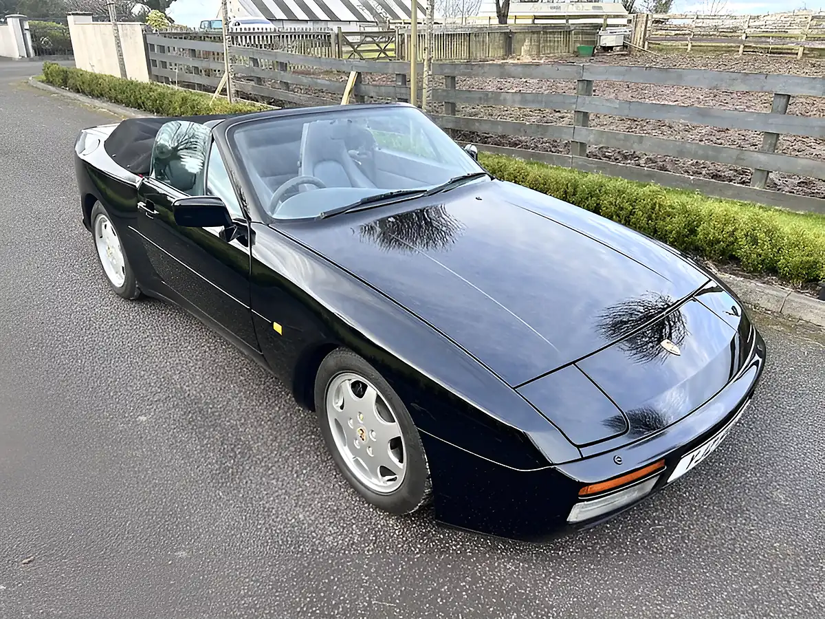 Used 1992 Porsche 944 S2 Black - Interior and Exterior details 8