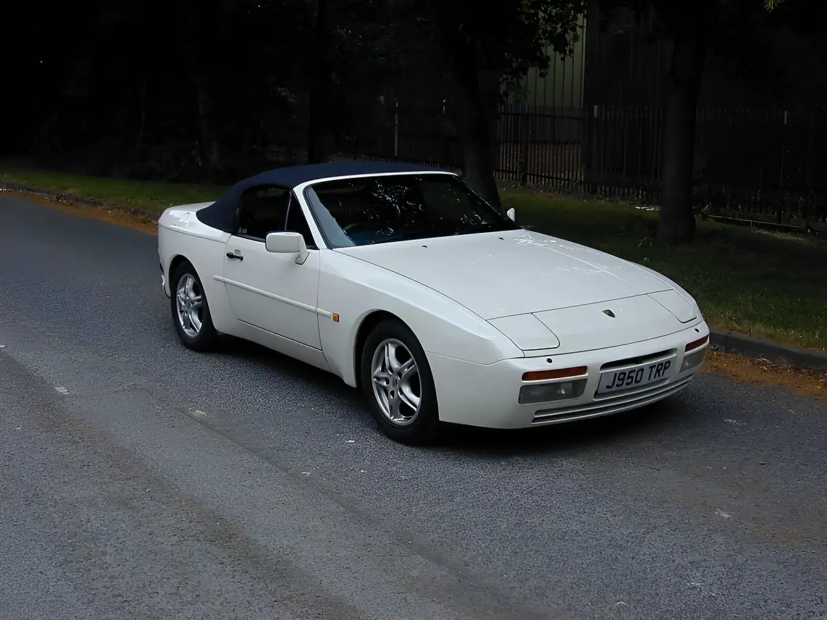 Used 1992 Porsche 944 S2 Cabrio White - Front View