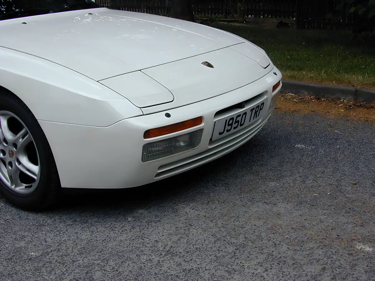 Used 1992 Porsche 944 S2 Cabrio White - Interior and Exterior details 10
