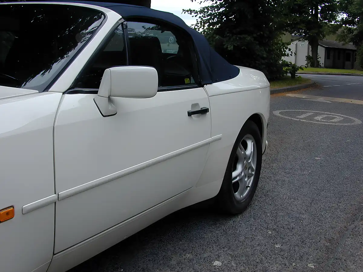 Used 1992 Porsche 944 S2 Cabrio White - Interior and Exterior details 13