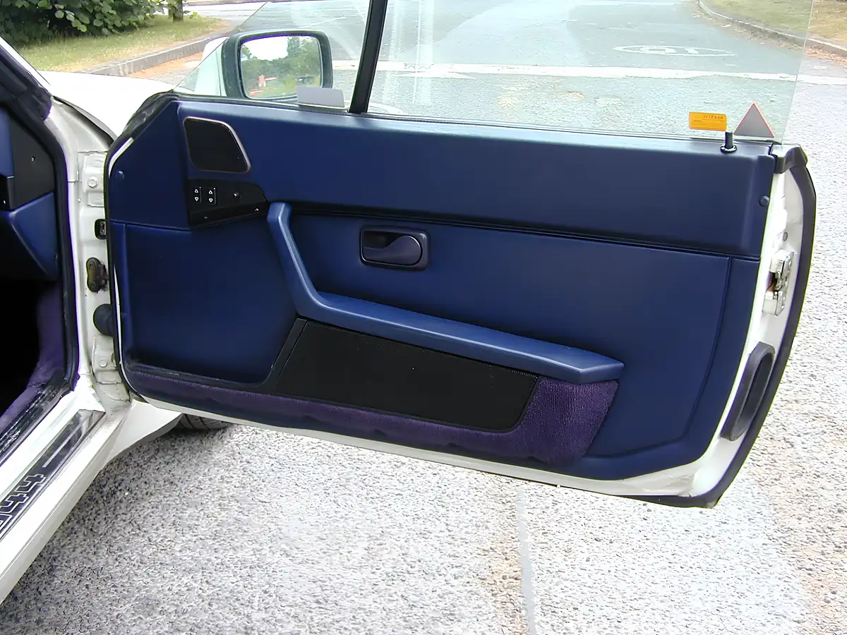 Used 1992 Porsche 944 S2 Cabrio White - Interior and Exterior details 18